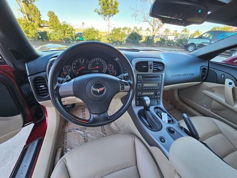 Used 2007 Chevrolet Corvette Convertible w/ Preferred Equipment Group image 20