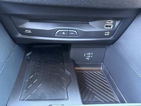 New 2026 Chrysler Pacifica Pinnacle image 38