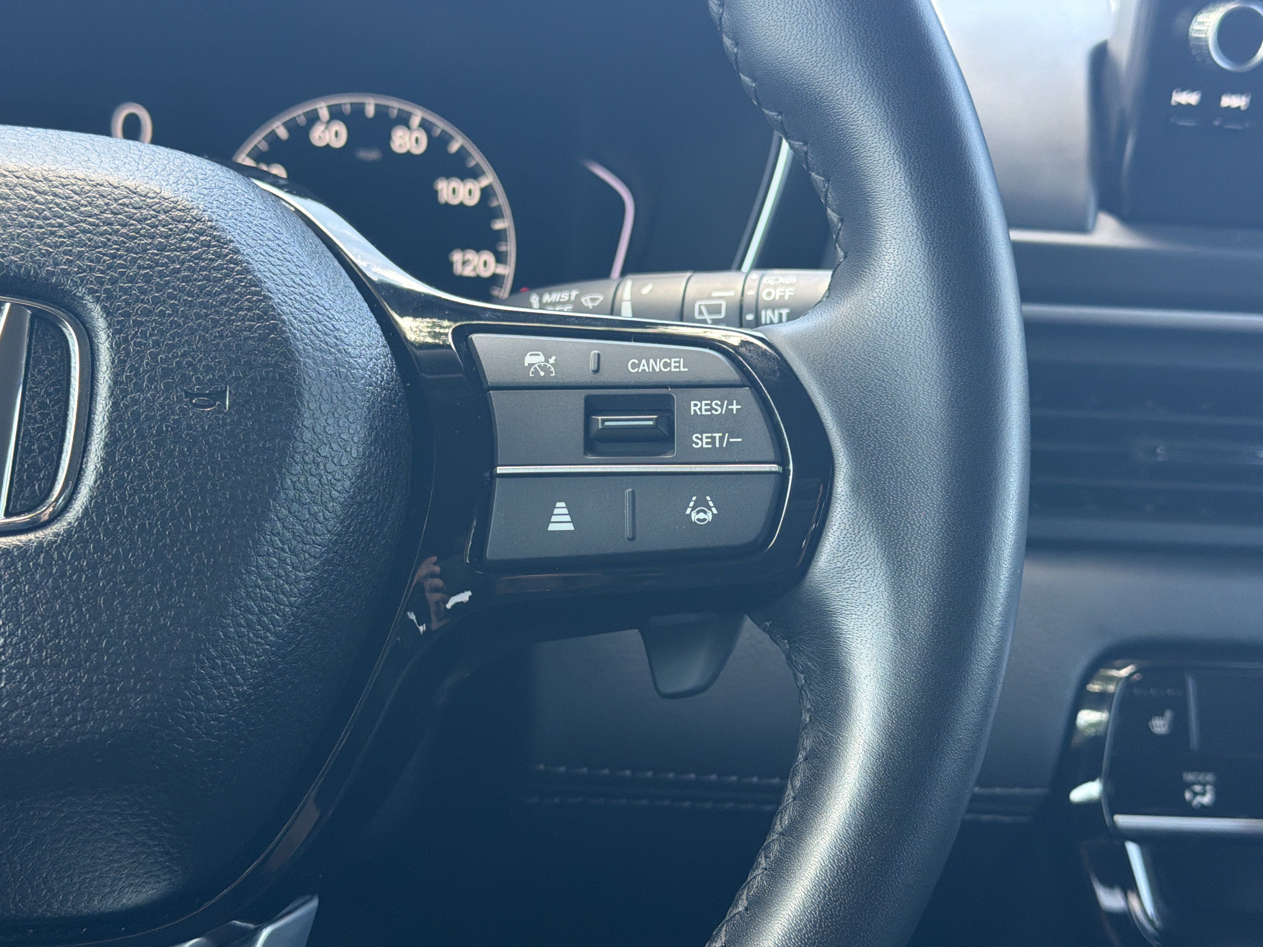 Used 2025 Honda Pilot EX-L image 19