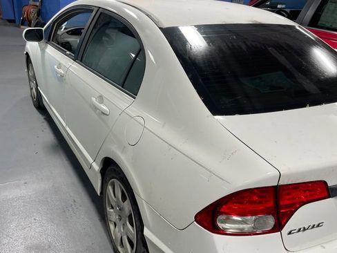 Used 2010 Honda Civic LX image 5