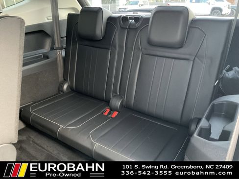 Used 2022 Volkswagen Tiguan SE image 10