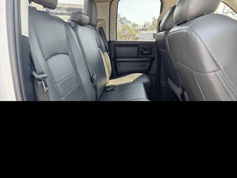 Used 2018 RAM 1500 ST RWD image 29