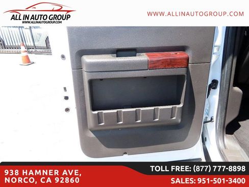 Used 2009 Ford F250 Lariat image 9