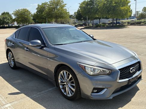 Used 2019 INFINITI Q50 Luxe w/ Essential Package (3.0T Luxe) RWD image 2