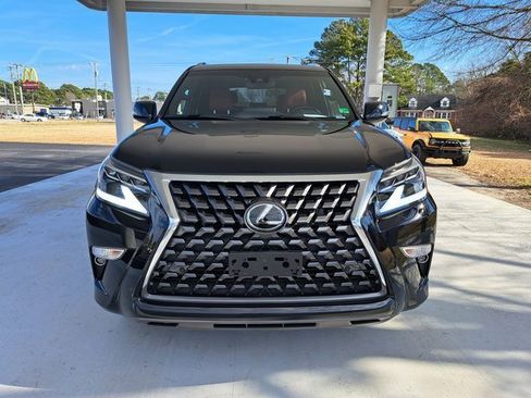 Used 2023 Lexus GX 460 Premium image 2