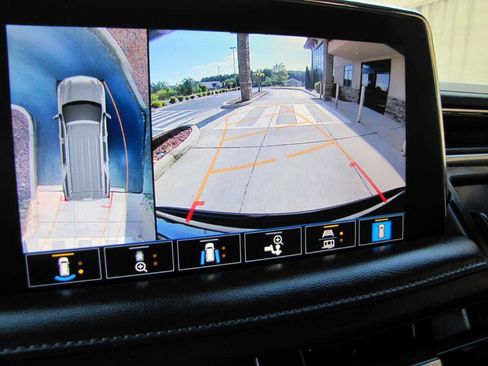 Used 2021 Chevrolet Tahoe Z71 w/ Luxury Package image 45
