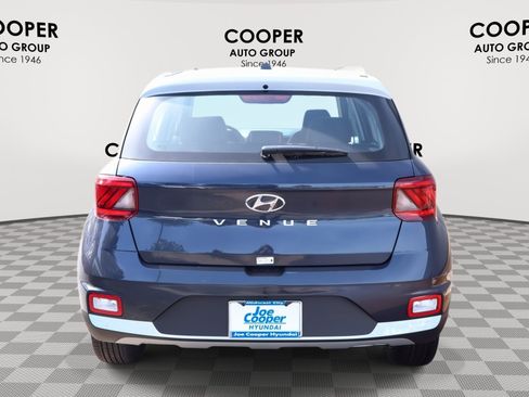 New 2026 Hyundai Venue SEL FWD image 7