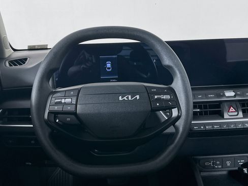 Used 2025 Kia K4 FWD image 18