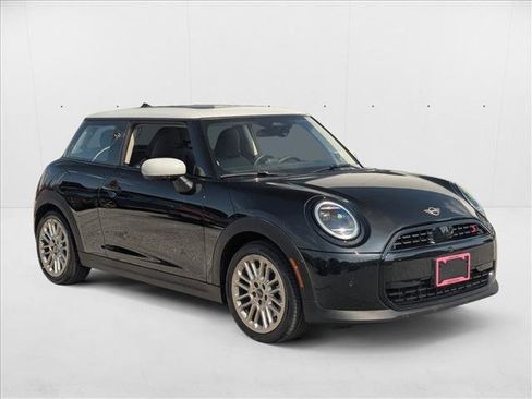Certified 2025 MINI Cooper S image 3