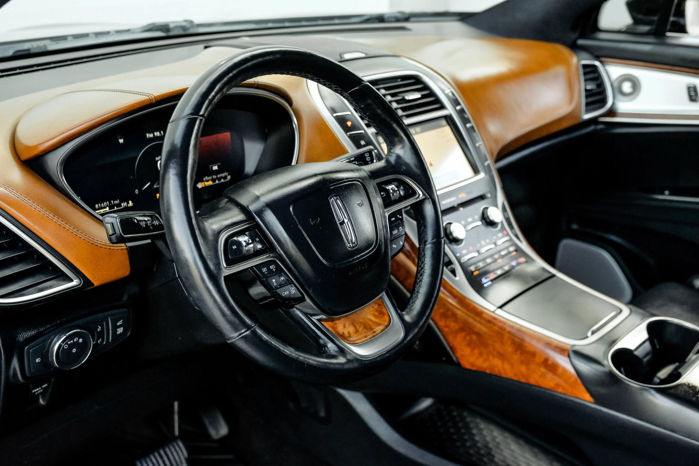 Used 2019 Lincoln Nautilus Black Label AWD/4WD image 23