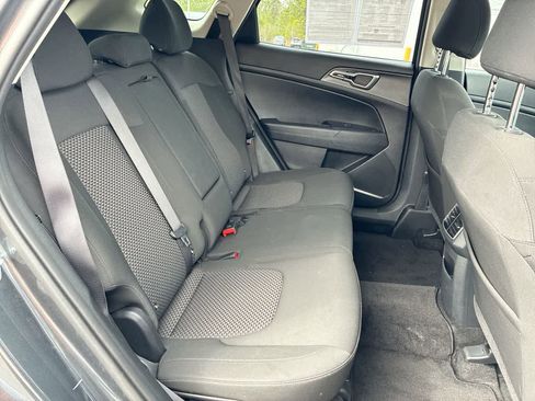 Used 2024 Kia Sportage LX image 21