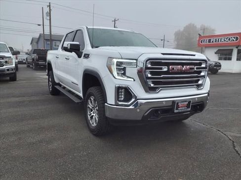 Used 2021 GMC Sierra 1500 SLT w/ SLT Convenience Package AWD/4WD image 3