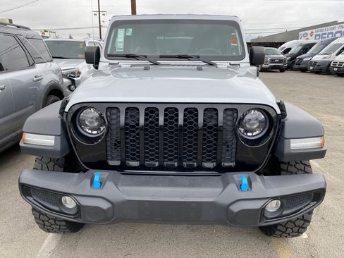 Used 2023 Jeep Wrangler Unlimited image 3