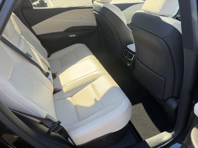 Used 2024 Lexus RX 350 AWD w/ Convenience Package image 31
