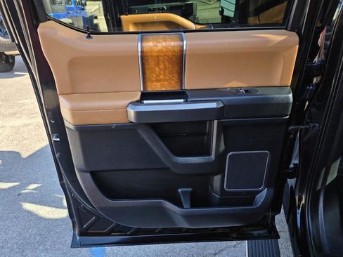 Used 2016 Ford F150 Limited w/ Trailer Tow Package image 22