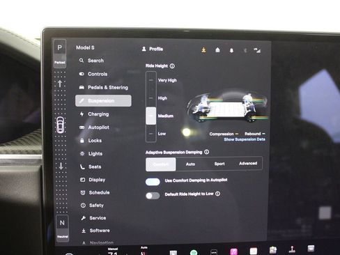 Used 2022 Tesla Model S Plaid image 16