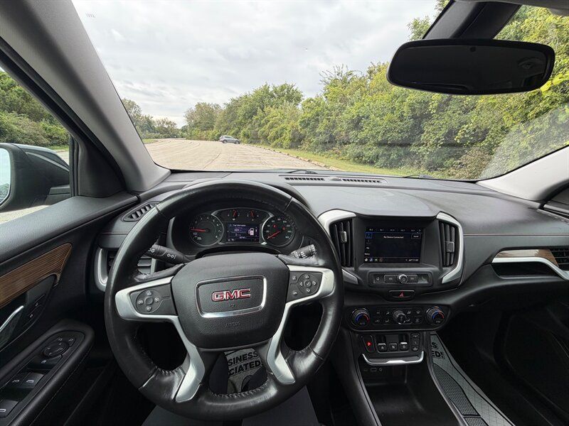 Used 2019 GMC Terrain SLE w/ Driver Convenience Package FWD image 12