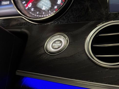 Used 2019 Mercedes-Benz E 300 4MATIC w/ Premium 1 Package image 22