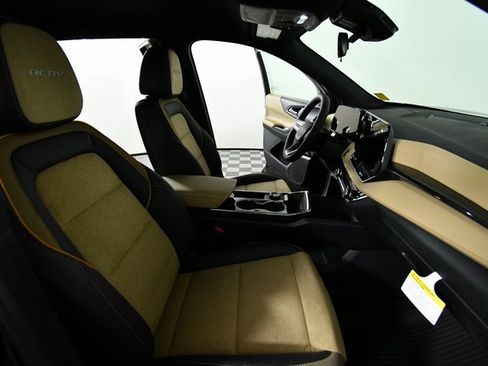 New 2026 Chevrolet Equinox ACTIV w/ LPO, Floor Liner Package image 22