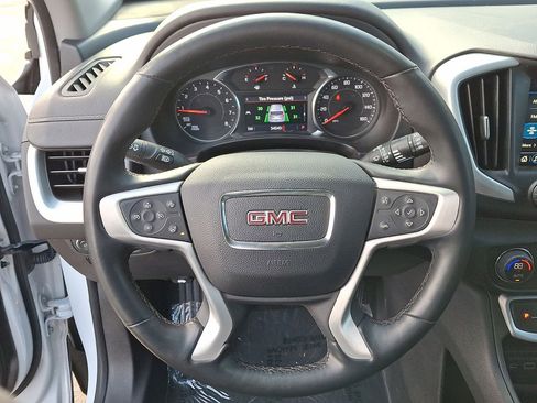 Used 2023 GMC Terrain SLT w/ Elevation Edition image 11