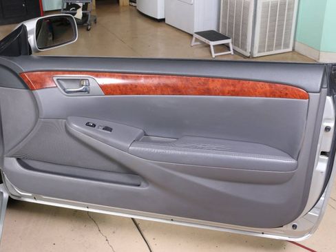 Used 2006 Toyota Solara SLE FWD image 33