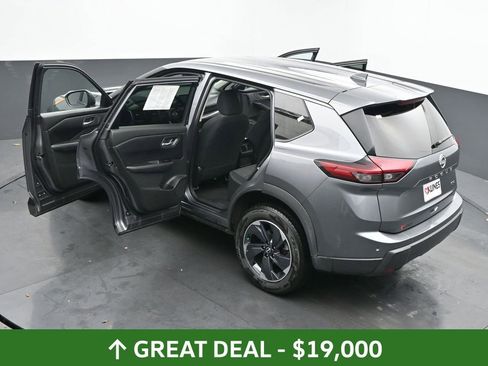 Used 2024 Nissan Rogue SV image 59