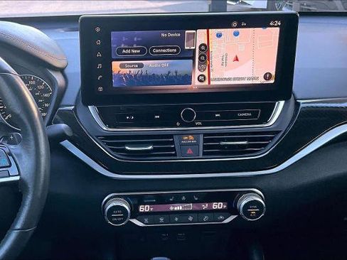 Certified 2023 Nissan Altima 2.0 SR image 7