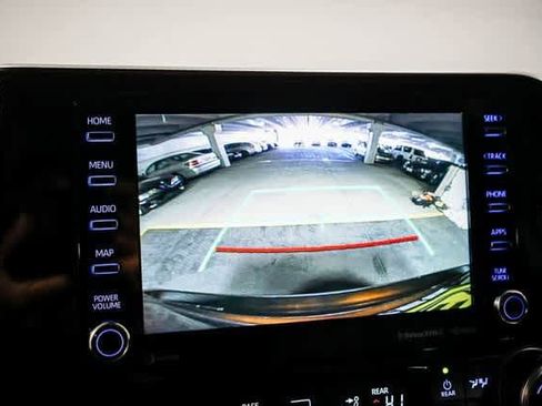 Certified 2022 Toyota Highlander XLE image 27