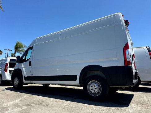 Used 2023 RAM ProMaster 2500 FWD image 3