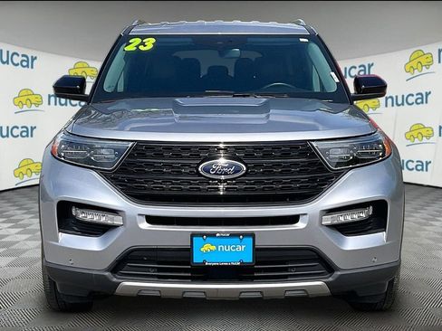 Used 2023 Ford Explorer Limited AWD/4WD image 2