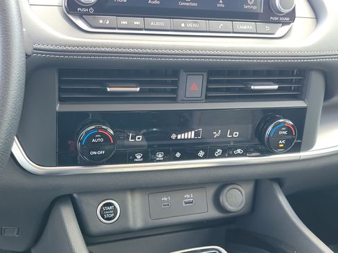 Certified 2023 Nissan Rogue SV AWD/4WD image 27