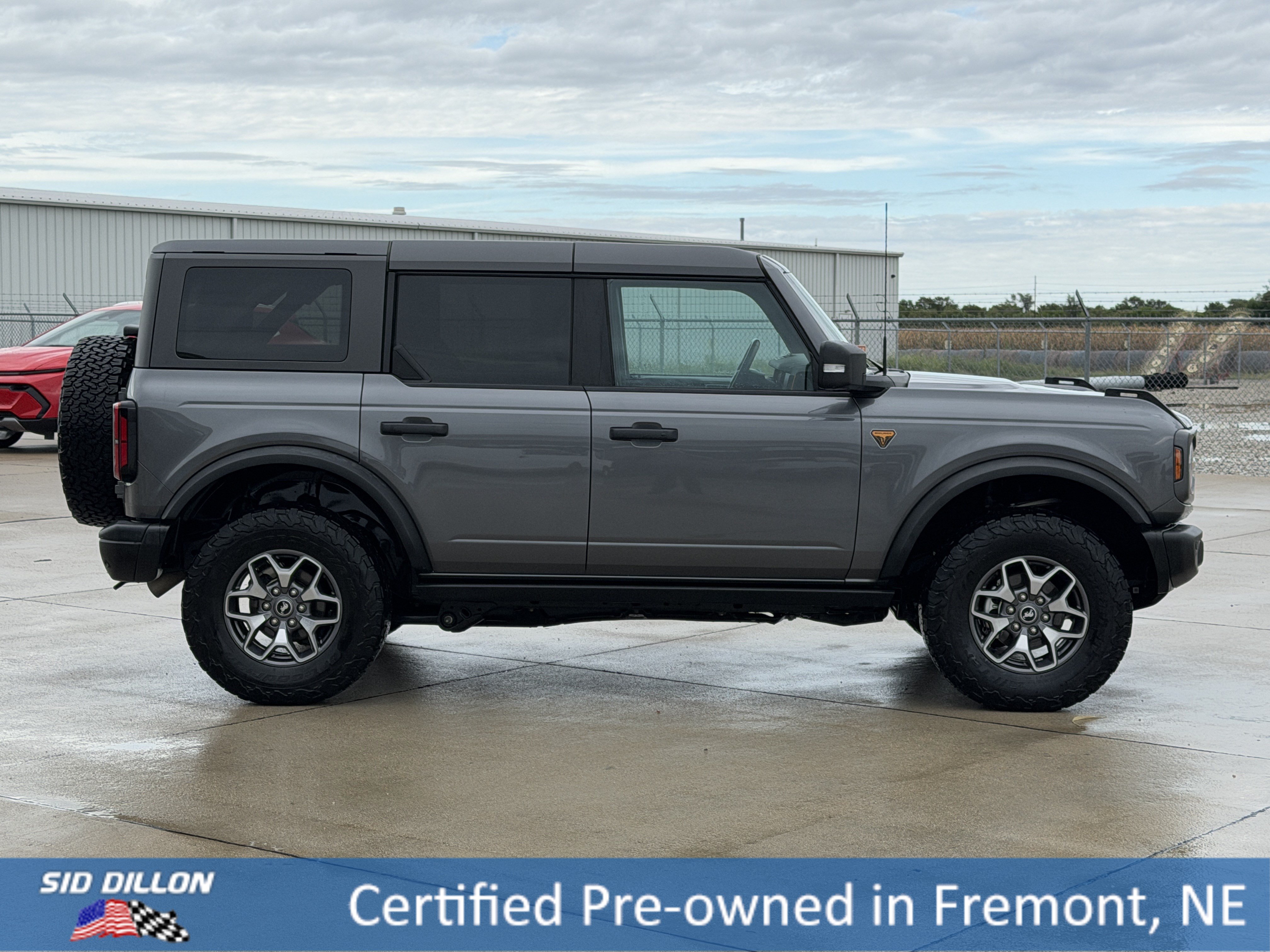 Used 2023 Ford Bronco Badlands AWD/4WD image 3