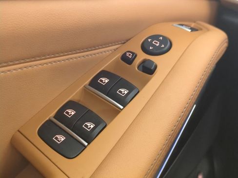 Used 2023 BMW X5 xDrive45e w/ Climate Comfort Package image 31