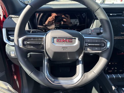 New 2026 GMC Terrain Elevation w/ Technology Package II AWD/4WD image 17