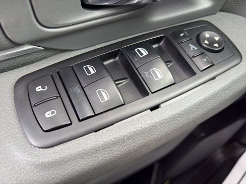 Used 2015 RAM 2500 Big Horn AWD/4WD image 23