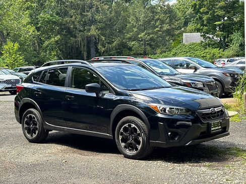Used 2023 Subaru Crosstrek 2.0i image 1