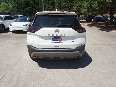 Used 2023 Nissan Rogue SV image 19