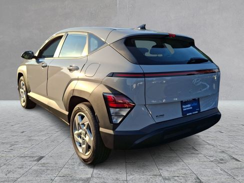Used 2026 Hyundai Kona SE FWD image 6