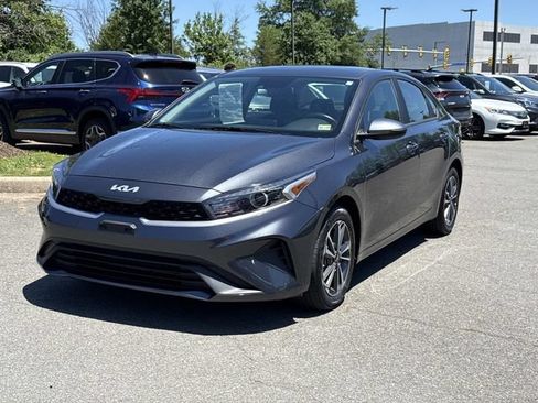 Used 2023 Kia Forte LXS FWD image 5