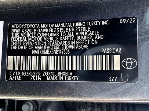 Used 2022 Toyota C-HR XLE image 34