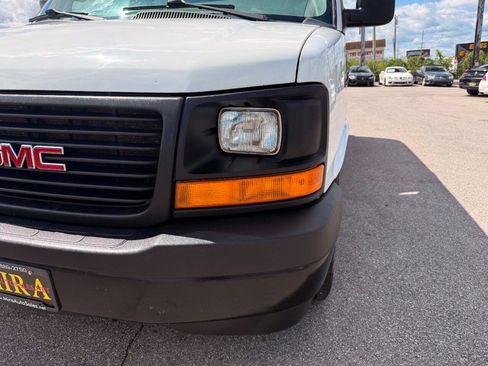 Used 2017 GMC Savana 3500 LS RWD image 14