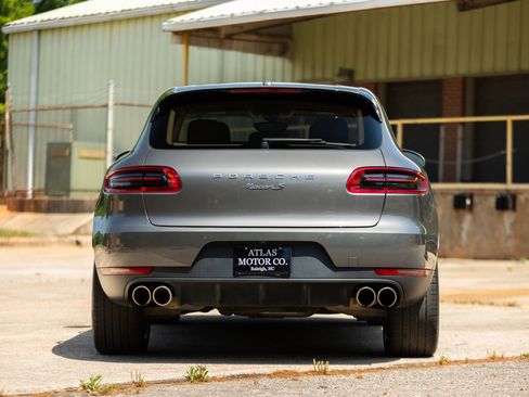 Used 2016 Porsche Macan S image 8