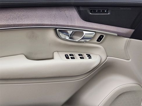 New 2026 Volvo XC90 T8 Ultra w/ Protection Package image 12