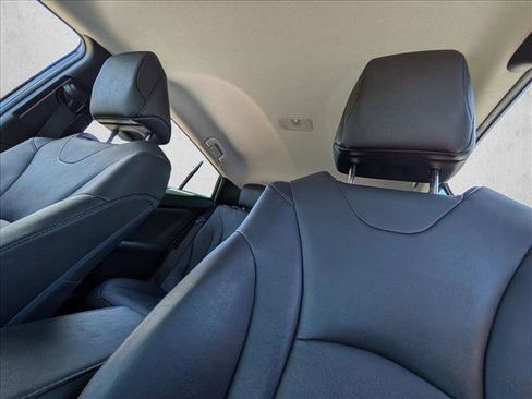 Used 2017 Toyota Prius Prime Premium w/ Carpet Mat Package image 13