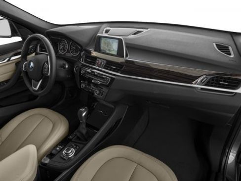 Used 2017 BMW X1 xDrive28i image 16