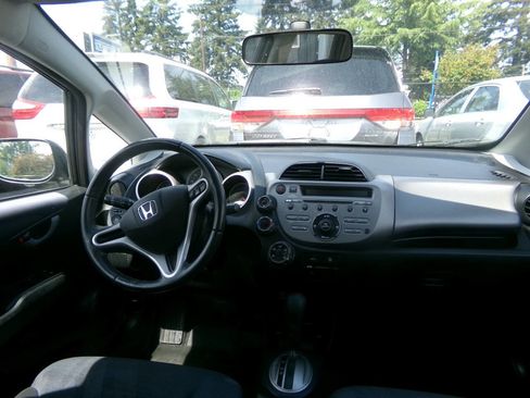 Used 2010 Honda Fit Sport image 8