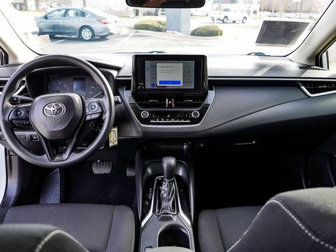 Used 2024 Toyota Corolla LE image 28