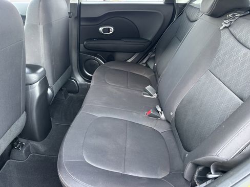 Used 2019 Kia Soul image 16