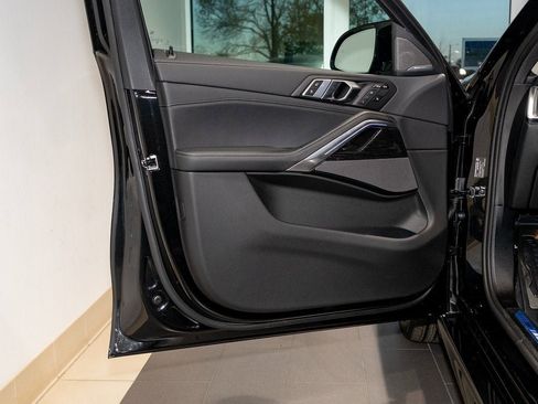 New 2026 BMW X6 M60i image 13