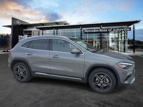 New 2026 Mercedes-Benz GLA 250 4MATIC image 1